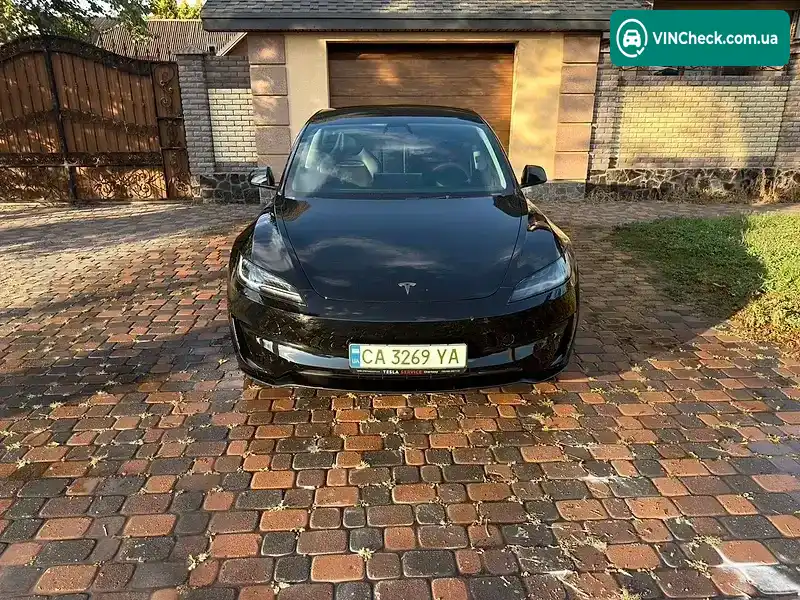 Tesla Model 3 2024, фото з оголошення 1 з 18, VIN 5YJ3E1ET5RF847375