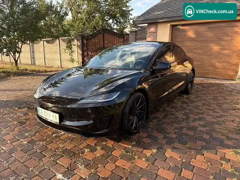 Tesla Model 3 2024, фото з оголошення 2 з 18, VIN 5YJ3E1ET5RF847375