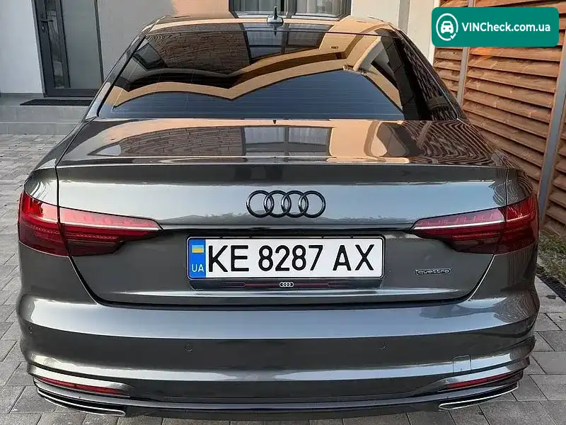 Audi A4 2019, фото з оголошення 2 з 9, VIN WAUENAF4XLA038659