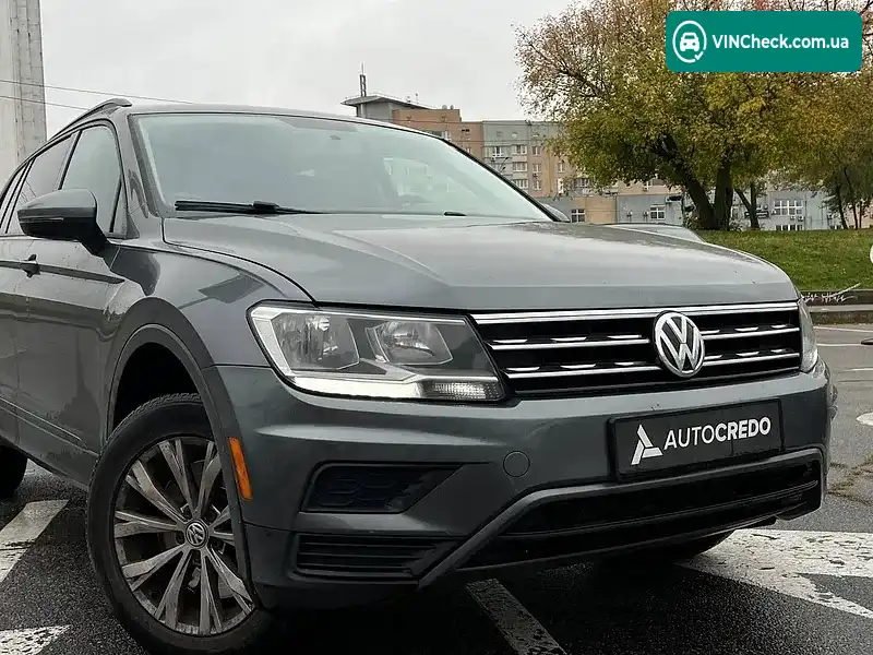 Volkswagen Tiguan 2018, фото з оголошення 2 з 20, VIN 3VV1B7AX0JM120853