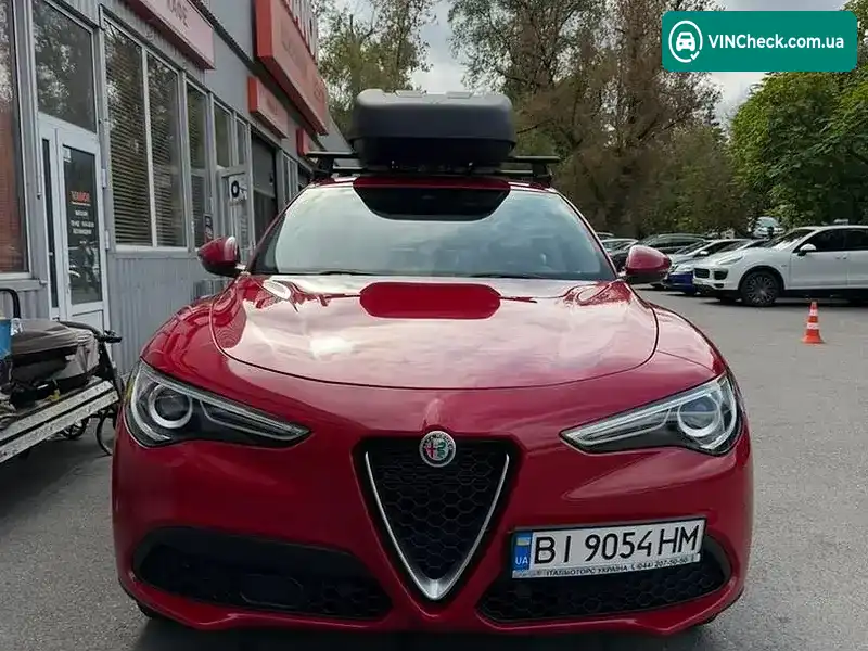 Alfa Romeo Stelvio 2018, фото з оголошення 2 з 20, VIN ZARPAHBN7K7C43018
