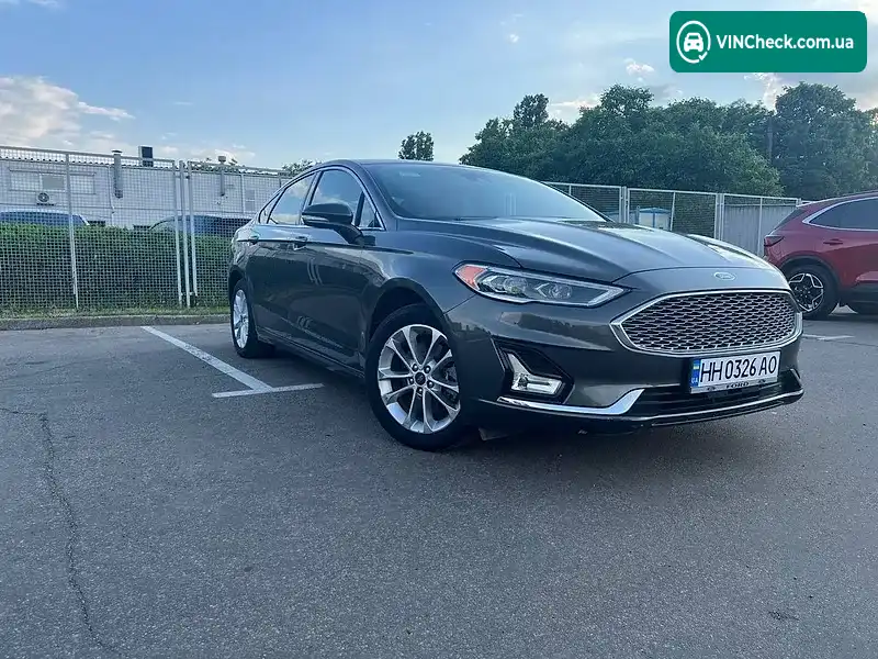 Ford Fusion 2018, фото з оголошення 1 з 19, VIN 3FA6P0SU6KR145073