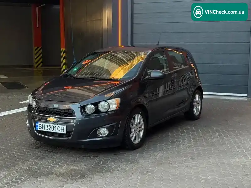 Chevrolet Sonic 2014, фото з оголошення 1 з 11, VIN 1G1JC6SB1E4181762