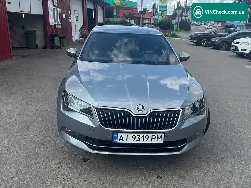 Skoda Superb 2019, фото з оголошення 2 з 16, VIN TMBAJ8NPXLB300059