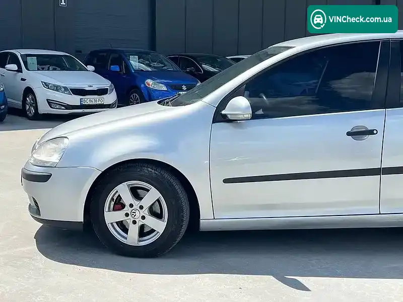 Volkswagen Golf 2004, фото з оголошення 2 з 20, VIN WVWZZZ1KZ5W095807