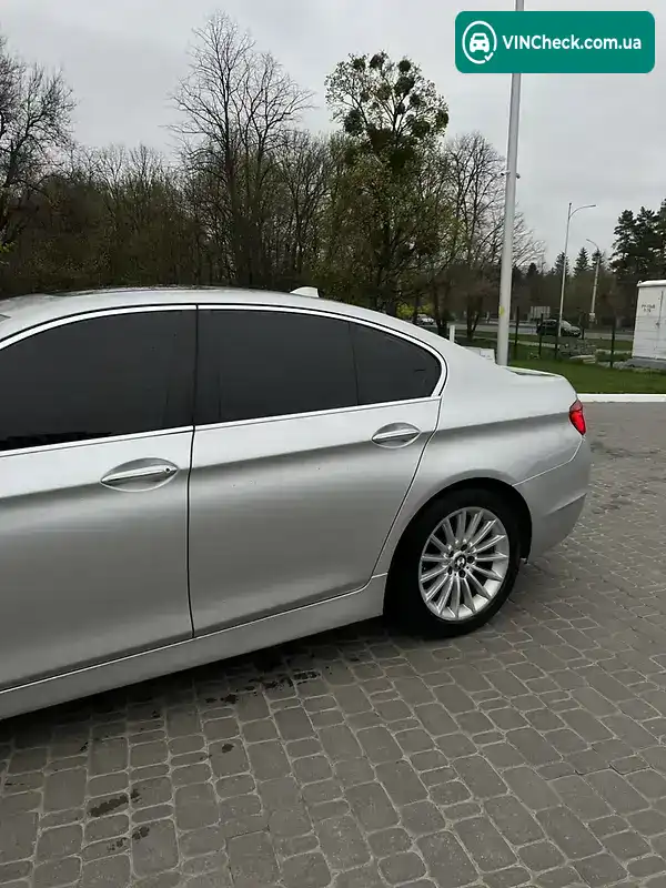 BMW 5 Series 2010, фото з оголошення 2 з 20, VIN WBAFR7C56BC606482