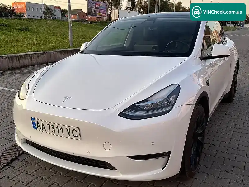 Tesla Model Y 2022, фото з оголошення 1 з 15, VIN 7SAYGAEE6NF378392