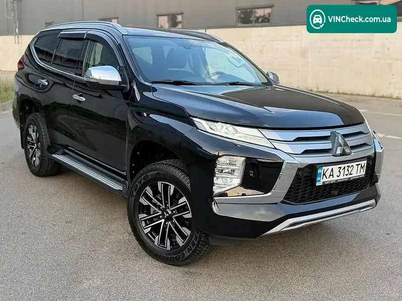 Mitsubishi Pajero Sport 2020, фото з оголошення 2 з 20, VIN MMCGUKS10LHZ00442