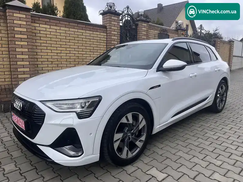 Audi e-tron 2019, фото з оголошення 1 з 20, VIN WAUZZZGE1LB009623