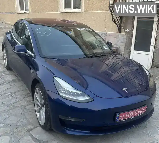 Tesla Model 3 2018, фото з оголошення 2 з 9, VIN 5YJ3E1EA6JF012310