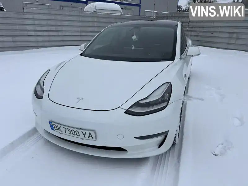 Tesla Model 3 2019, фото з оголошення 1 з 18, VIN 5YJ3E1EB0LF618052