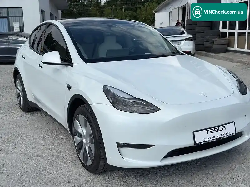 Tesla Model Y 2023, фото з оголошення 2 з 20, VIN 7SAYGDEE7PF803249
