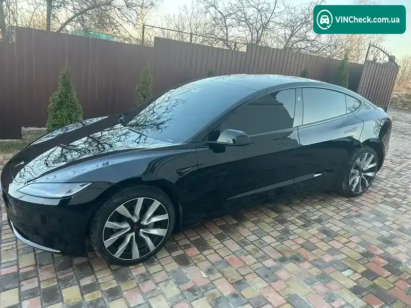 Tesla Model 3 2025, фото з оголошення 1 з 21, VIN 5YJ3E1EA1SF935389