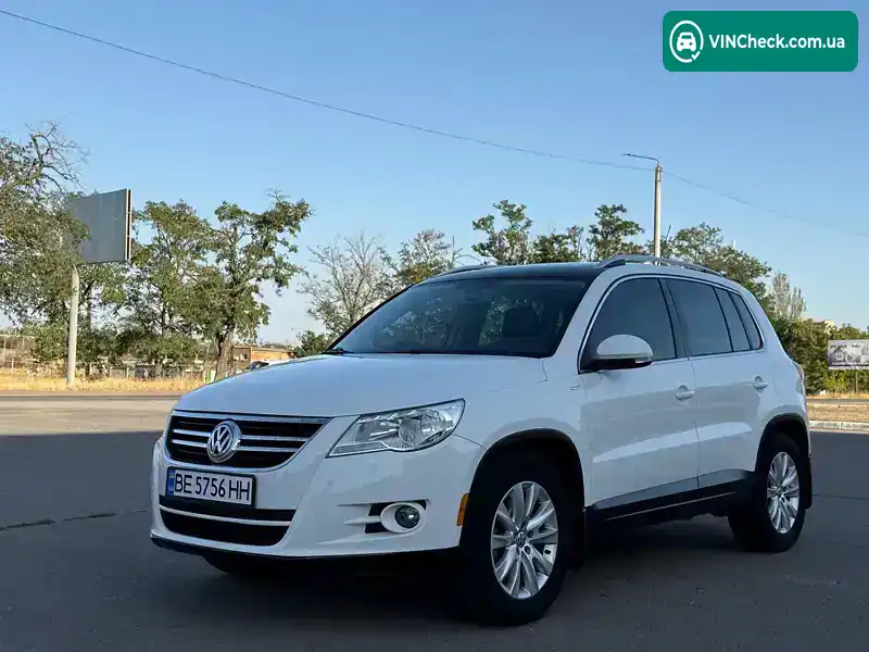 Volkswagen Tiguan 2010, фото з оголошення 1 з 21, VIN WVGAV7AX7AW533905