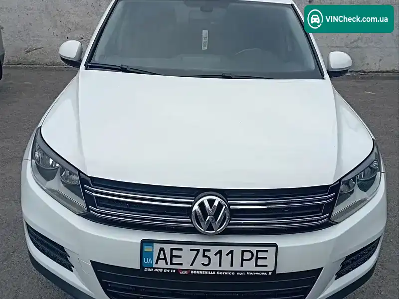Volkswagen Tiguan 2017, фото з оголошення 1 з 13, VIN WVGAV7AX7HK038038