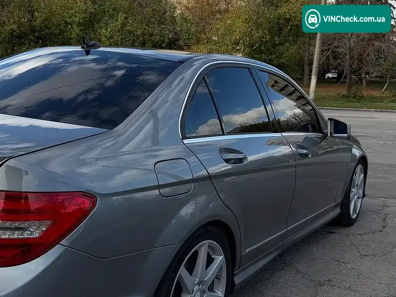 Mercedes-Benz C-Class 2012, фото з оголошення 1 з 16, VIN WDDGF4HB1CR210865