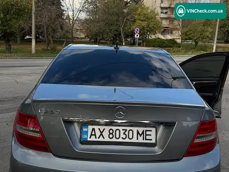 Mercedes-Benz C-Class 2012, фото з оголошення 2 з 16, VIN WDDGF4HB1CR210865