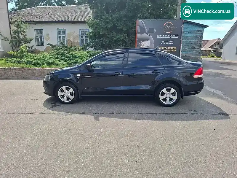 Volkswagen Polo 2013, фото з оголошення 1 з 10, VIN XW8ZZZ61ZEG030741