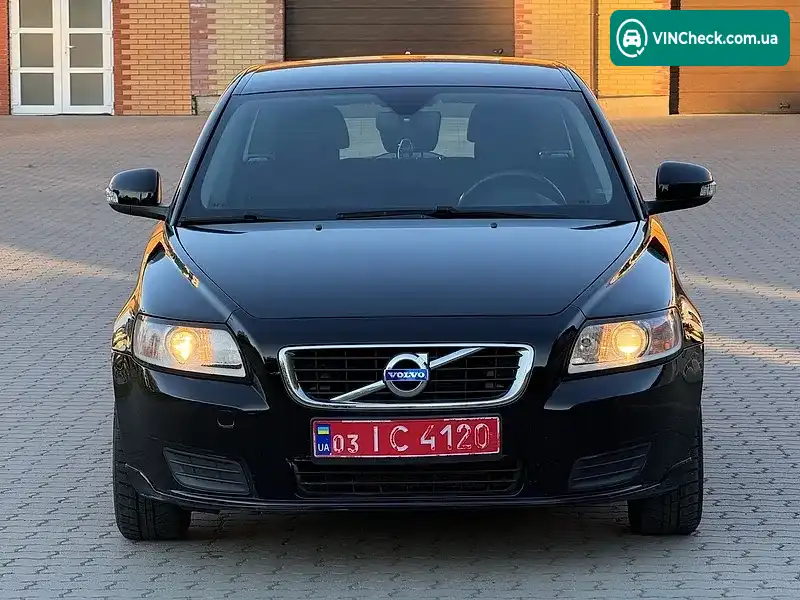 Volvo V50 2011, фото з оголошення 1 з 20, VIN YV1MW2042B2596103