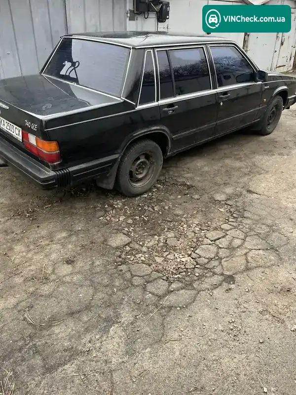 Volvo 740 1985, фото з оголошення 2 з 3, VIN YV1704842F2209373