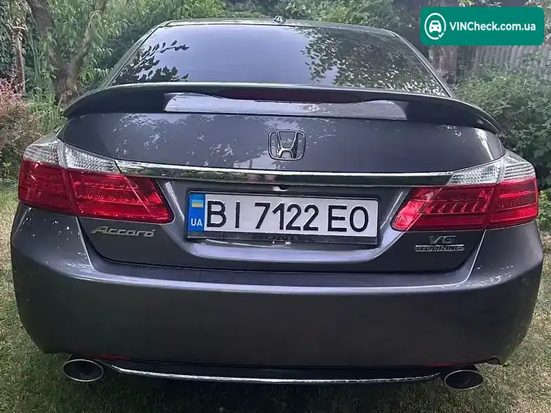 Honda Accord 2013, фото з оголошення 2 з 16, VIN 1HGCR3F97DA024890