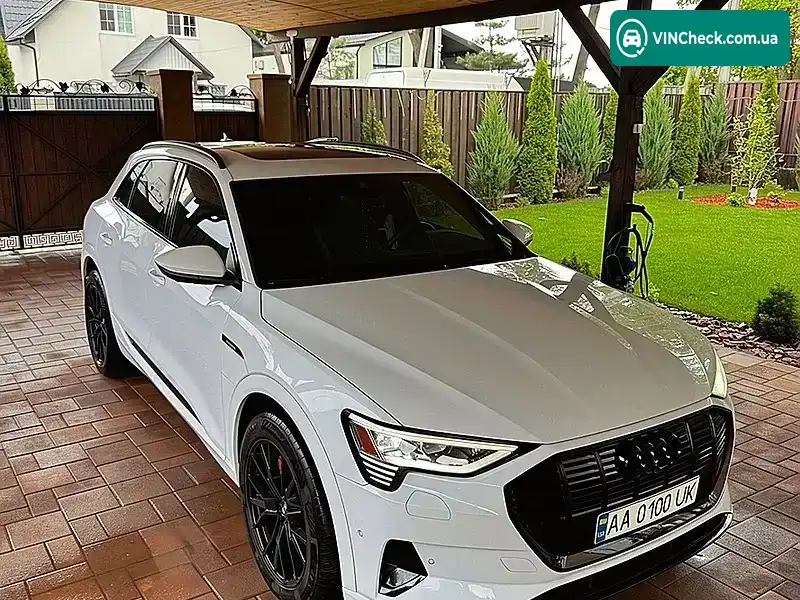 Audi e-tron 2021, фото з оголошення 1 з 20, VIN 7SAYGDEE4PF854949