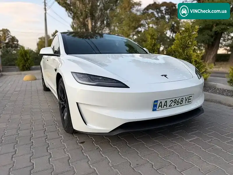 Tesla Model 3 2024, фото з оголошення 2 з 20, VIN 5YJ3E1EB2RF732711