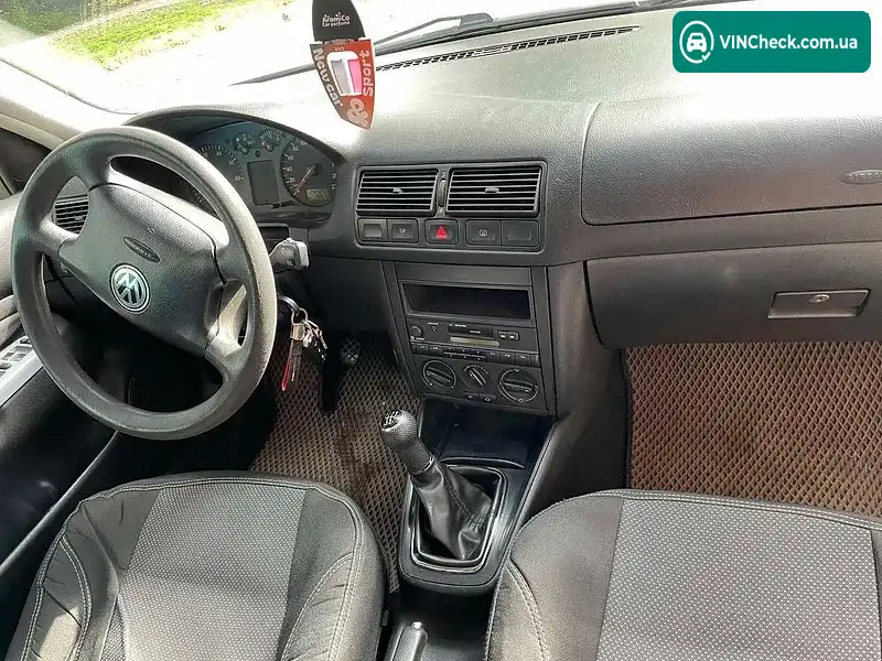 Volkswagen Golf 2000, фото з оголошення 1 з 15, VIN WVWZZZ1JZYB126950