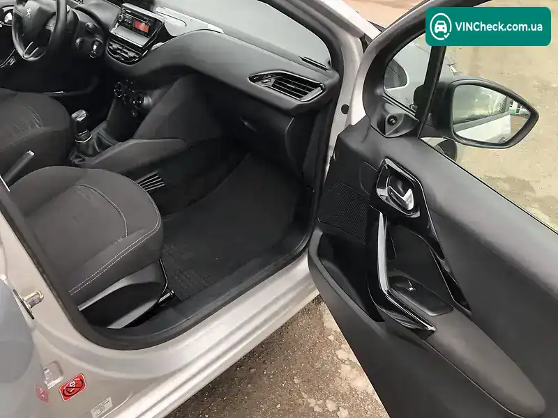 Peugeot 208 2012, фото з оголошення 2 з 20, VIN VF3CC8HR0CT142908