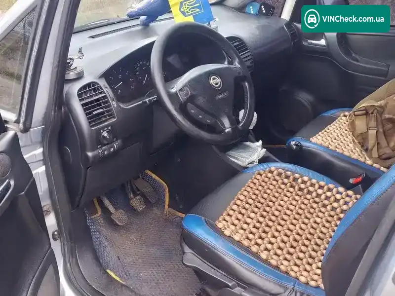 Opel Zafira 1999, фото з оголошення 2 з 14, VIN W0L0TGF75Y2104730