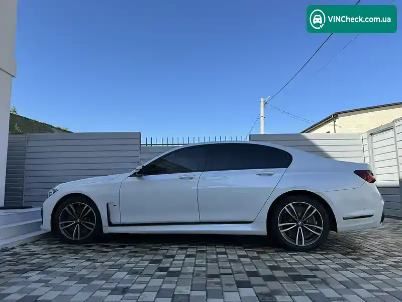 BMW 7 Series 2022, фото з оголошення 1 з 18, VIN WBA7R010X0CJ89724
