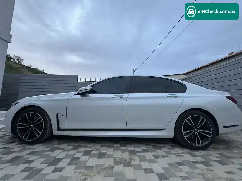 BMW 7 Series 2022, фото з оголошення 2 з 18, VIN WBA7R010X0CJ89724