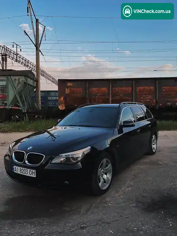 BMW 5 Series 2005, фото з оголошення 1 з 17, VIN WBANL310X0CM81318