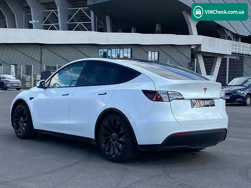 Tesla Model Y 2022, фото з оголошення 2 з 16, VIN 7SAYGDEF7NF447553