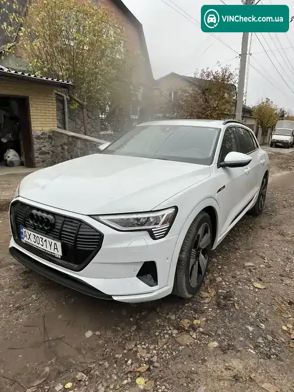 Audi e-tron 2022, фото з оголошення 1 з 18, VIN WA1LAAGE7PB003441