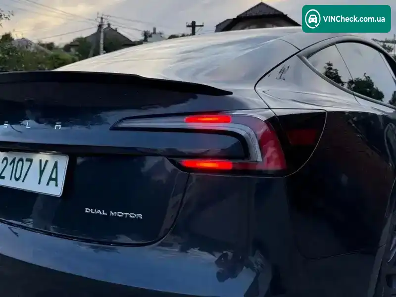 Tesla Model 3 2024, фото з оголошення 1 з 12, VIN 5YJ3E1EB2RF769628