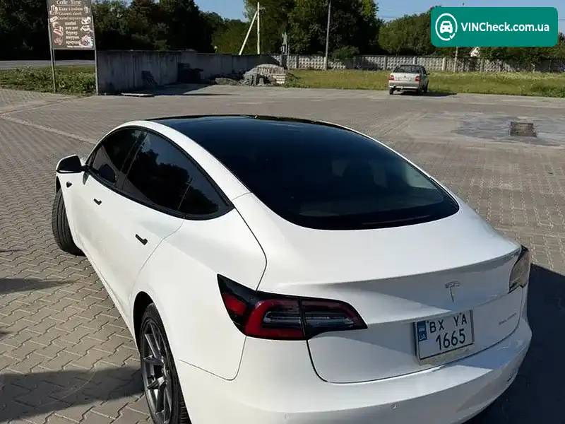 Tesla Model 3 2022, фото з оголошення 2 з 20, VIN 5YJ3E1EB9NF206599