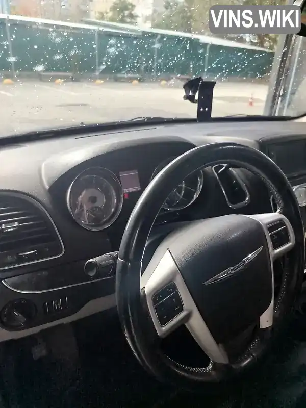 Chrysler Town & Country 2014, фото з оголошення 2 з 8, VIN 2C4RC1BG1ER444516