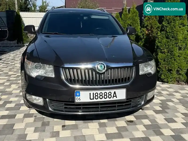 Skoda Superb 2011, фото з оголошення 1 з 20, VIN TMBJE73T5B9045812