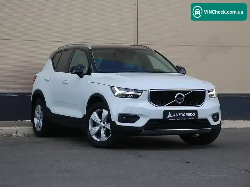 Volvo XC40 2020, фото з оголошення 2 з 20, VIN YV1XZ72VCM2449626