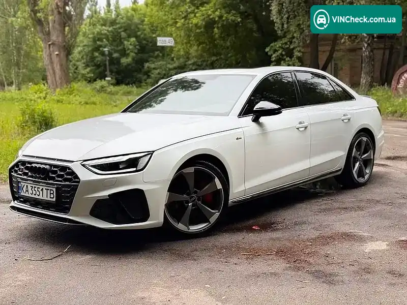 Audi A4 2023, фото з оголошення 1 з 21, VIN WAUEAAF45RN001936