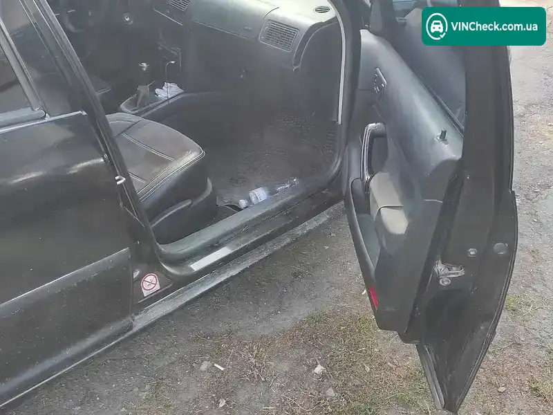 Volkswagen Golf 2002, фото з оголошення 1 з 16, VIN WVWZZZ1JZ3W071553