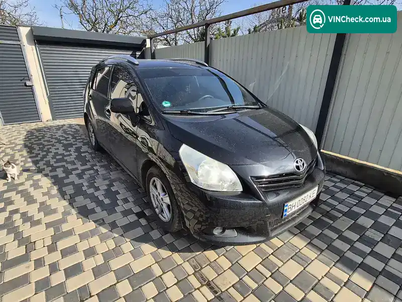 Toyota Verso 2011, фото з оголошення 2 з 10, VIN NMTDD26R60R034026