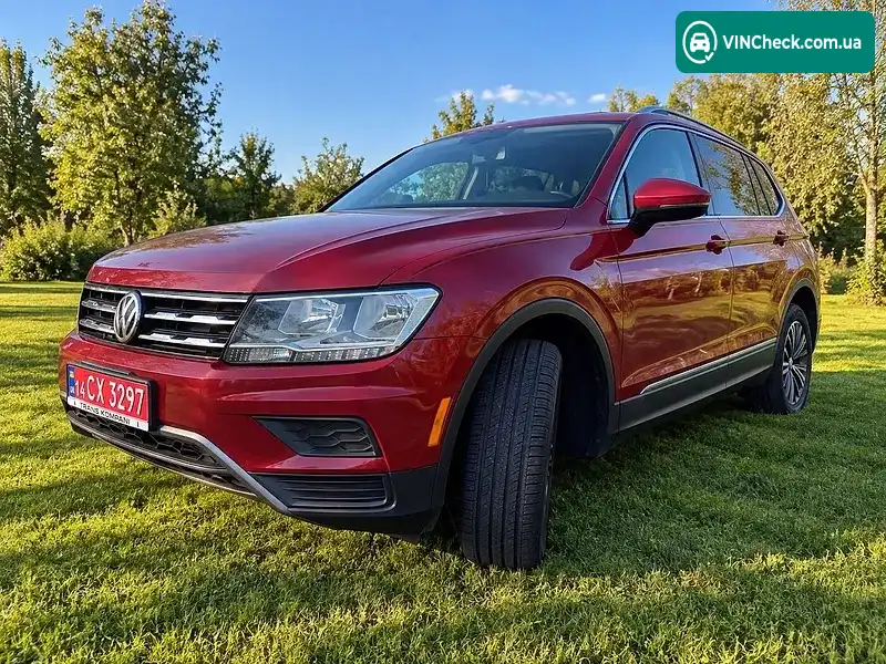 Volkswagen Tiguan 2019, фото з оголошення 2 з 18, VIN 3VV3B7AX2JM042276