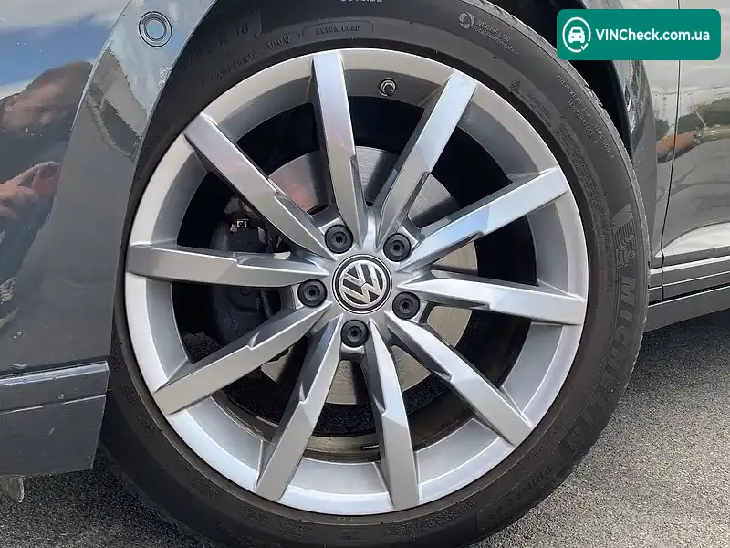 Volkswagen Passat 2019, фото з оголошення 2 з 20, VIN WVWZZZ3CZLE021657