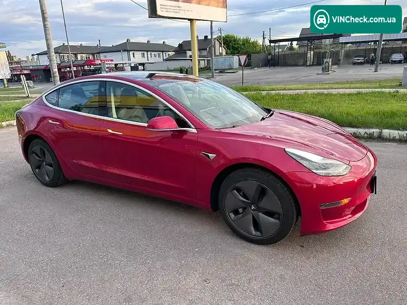 Tesla Model 3 2019, фото з оголошення 2 з 13, VIN 5YJ3E1EA5LF606583