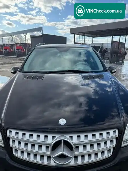 Mercedes-Benz M-Class 2005, фото з оголошення 1 з 18, VIN WDC1641861A011001