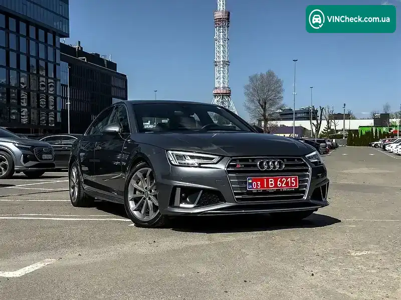Audi A4 2019, фото з оголошення 1 з 20, VIN WAUENAF49KA056570