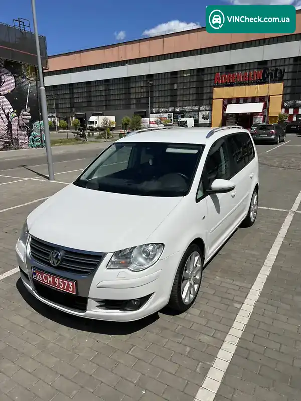 Volkswagen Touran 2010, фото з оголошення 2 з 20, VIN WVGZZZ1TZAW072283