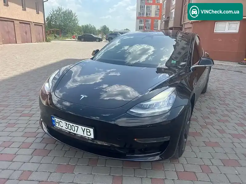 Tesla Model 3 2018, фото з оголошення 2 з 20, VIN 5YJ3E1EA9JF008431